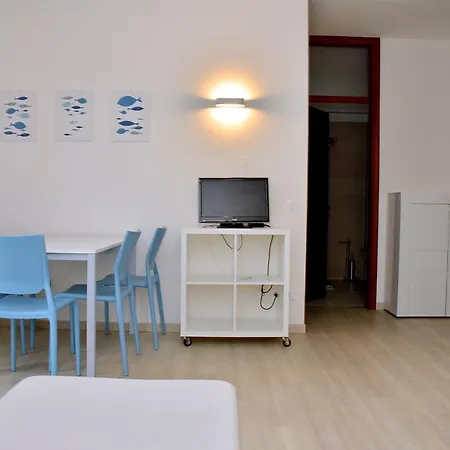 Bright Seafront Flat In With Side Sea View Apartment Bibione