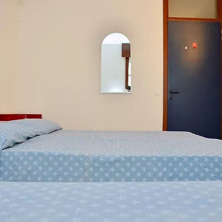 Bright Seafront Flat In With Side Sea View * Bibione