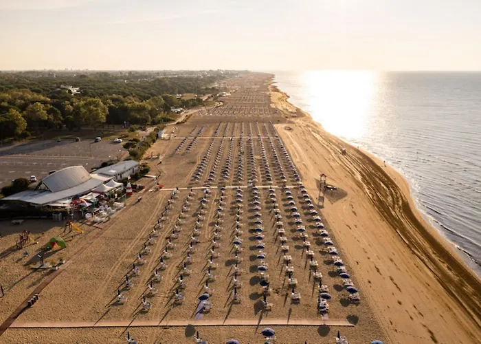 Seafront Luminous Flat In Bibione-beahost 아파트 비비오네