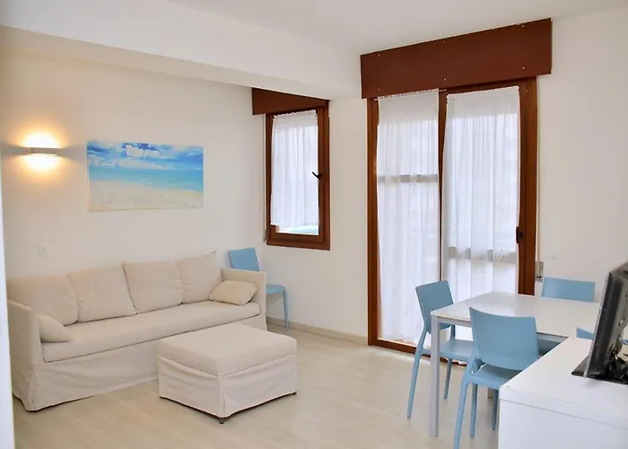 Seafront Luminous Flat In Bibione-beahost * 비비오네